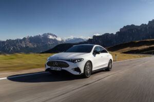 Mercedes CLA 250+ 2025 de couleur blanche
