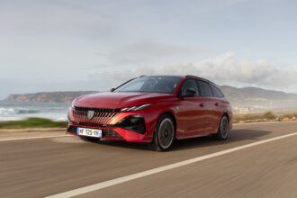 Peugeot 308 SW PHEV 2025