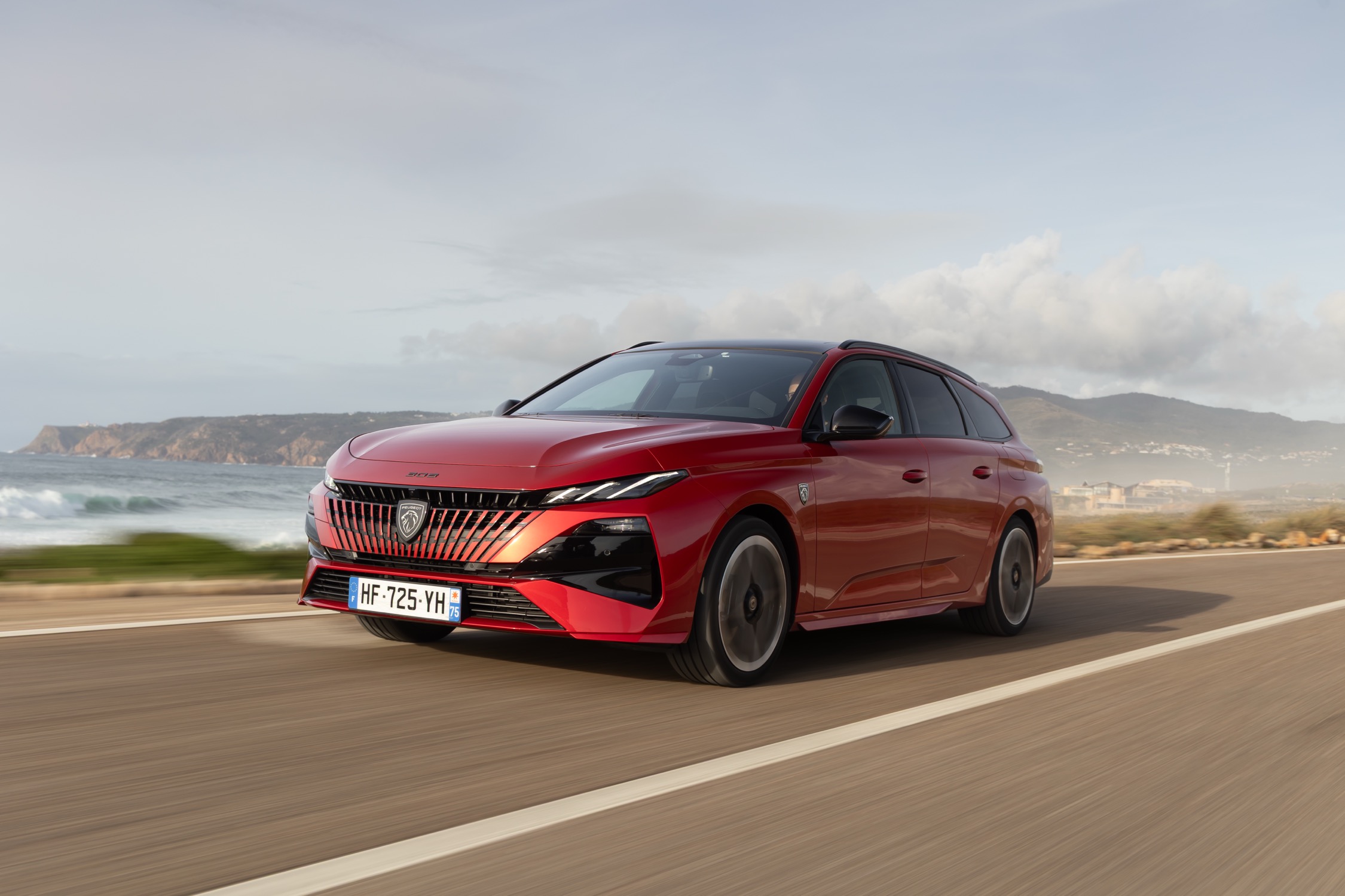 Peugeot 308 SW PHEV 2025